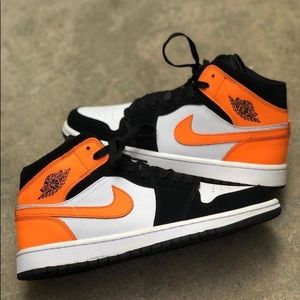 Meet your Posher, Corey